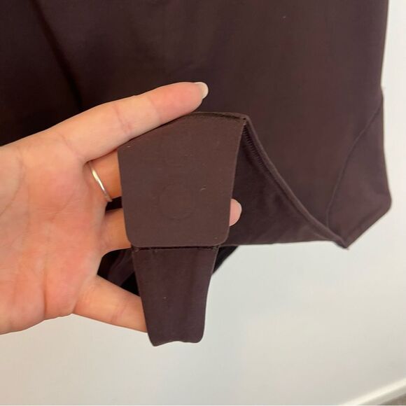 Lululemon Wundermost Nulu Square-Neck Sleeveless Bodysuit French Press NWT XL - Picture 9 of 16